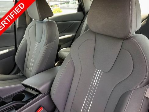 Certified 2024 Hyundai Elantra SEL FWD image 29
