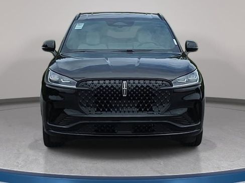 Used 2026 Lincoln Aviator Black Label w/ Jet Appearance Package AWD/4WD image 2
