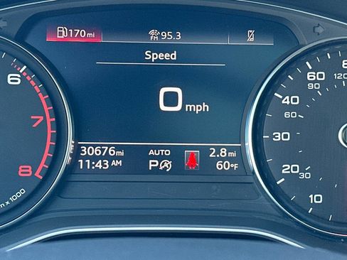 Used 2023 Audi Q5 2.0T Premium w/ Convenience Package image 26