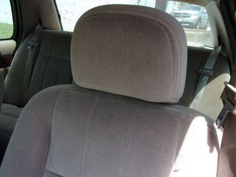 Used 2003 Mercury Grand Marquis GS RWD image 12