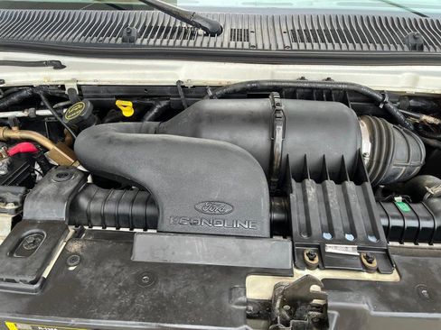 Used 2004 Ford E-350 and Econoline 350 XL image 10