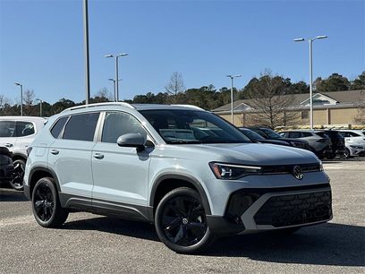 New 2026 Volkswagen Taos SE