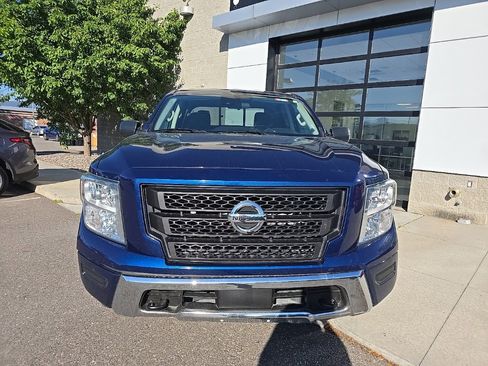 Used 2022 Nissan Titan SV image 2