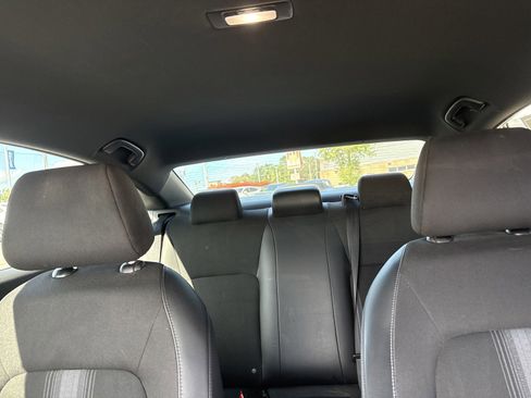Used 2023 Honda Civic Sport image 25