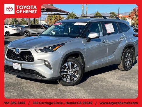 Used 2023 Toyota Highlander XLE image 1