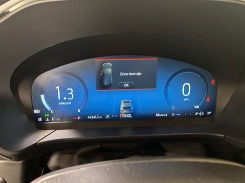 Used 2023 Ford Escape ST-Line Elite w/ Premium Technology Package image 17