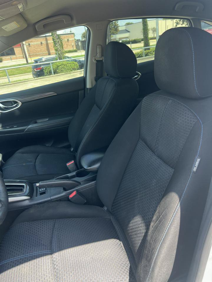 Used 2018 Nissan Sentra SR w/ SR Midnight Edition Package FWD image 9