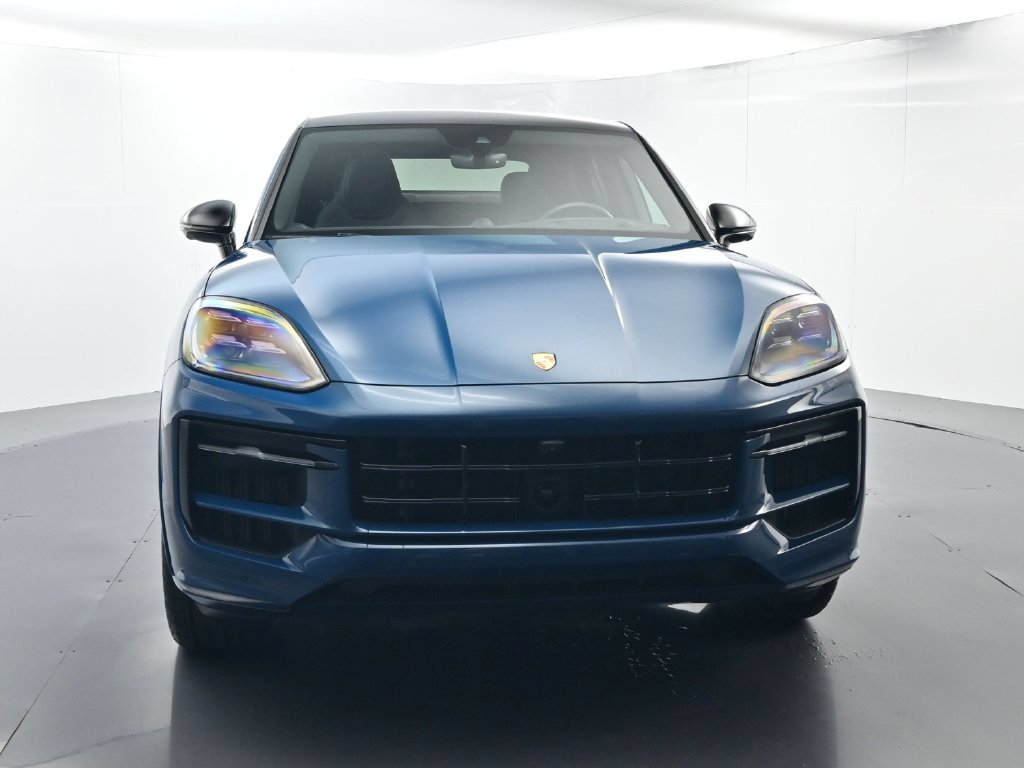 Certified 2024 Porsche Cayenne Coupe AWD/4WD image 18
