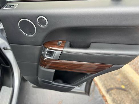Used 2017 Land Rover Range Rover HSE AWD/4WD image 29