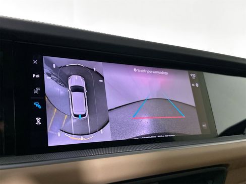 Certified 2025 Porsche Cayenne image 23