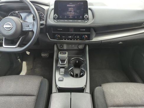 Certified 2024 Nissan Rogue SV FWD image 23