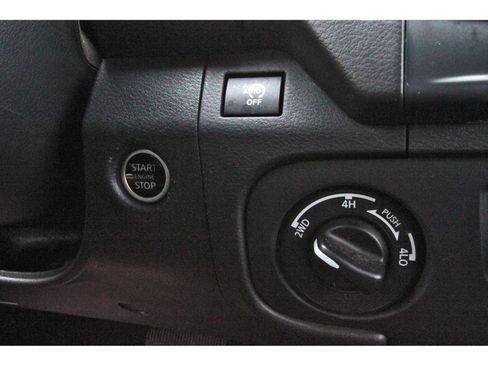 Certified 2025 Nissan Frontier PRO-4X w/ Pro Convenience Package AWD/4WD image 23