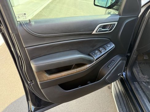 Used 2018 GMC Yukon Denali image 12