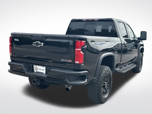 Used 2026 Chevrolet Silverado 2500 ZR2 AWD/4WD image 7