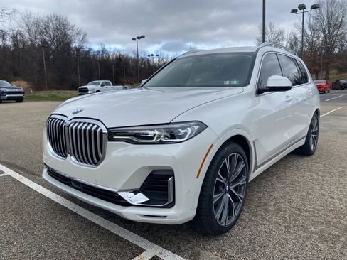 Used 2021 BMW X7 xDrive40i w/ Executive Package image 7