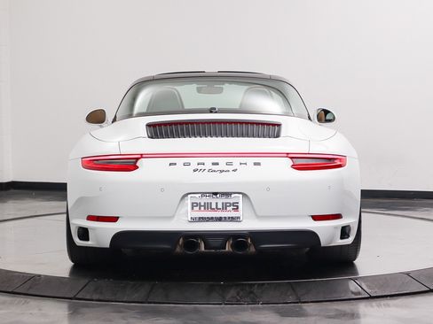 Used 2019 Porsche 911 Targa 4 AWD/4WD image 14