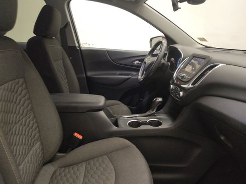 Used 2019 Chevrolet Equinox LT w/ Driver Convenience Package FWD image 21