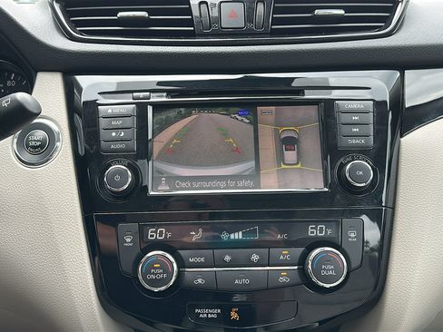 Used 2021 Nissan Rogue Sport SL w/ Premium Package AWD/4WD image 21