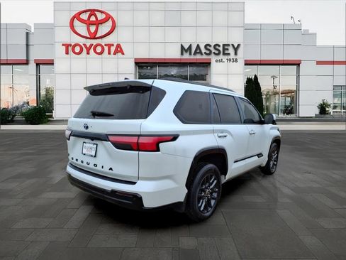 Used 2023 Toyota Sequoia Platinum image 25