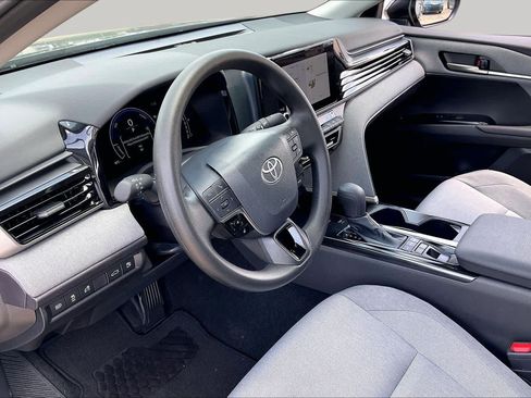 Used 2026 Toyota Camry LE w/ Convenience Package FWD image 14