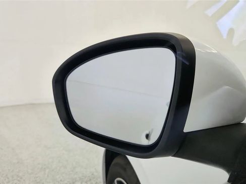Used 2024 Nissan Sentra SV FWD image 24