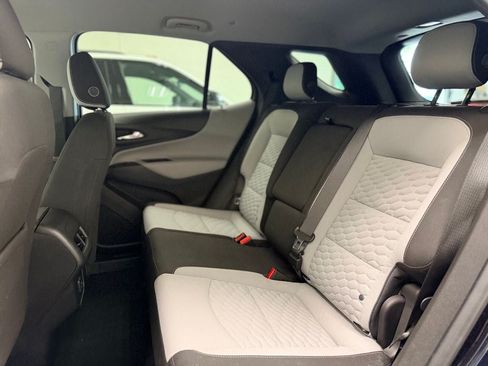 Used 2020 Chevrolet Equinox LS AWD/4WD image 23
