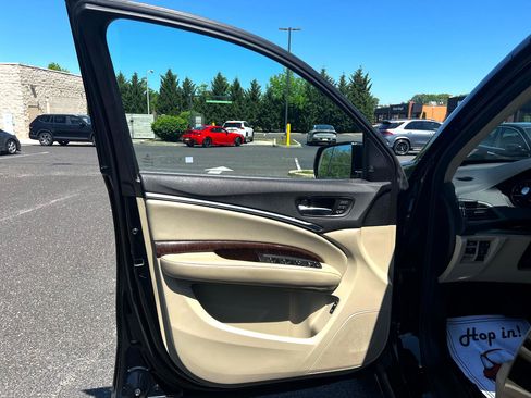 Used 2017 Acura MDX SH-AWD w/ Technology Package image 9