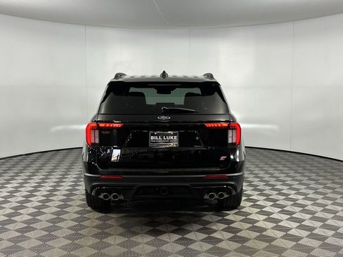 Used 2025 Ford Explorer ST w/ Sun And Sound Package image 7