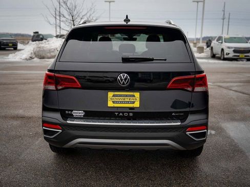 Used 2023 Volkswagen Taos SE image 7