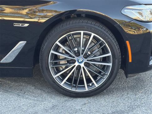 Used 2023 BMW 530e xDrive image 44