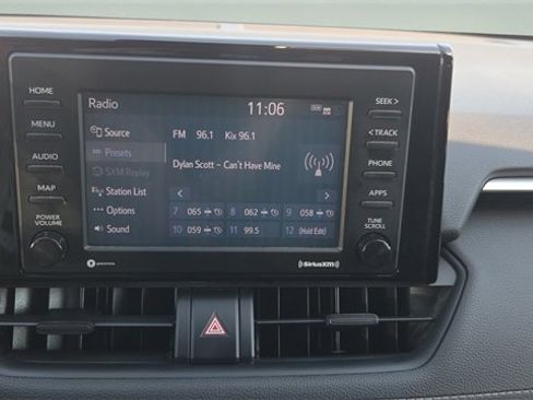 Used 2021 Toyota RAV4 XLE image 10