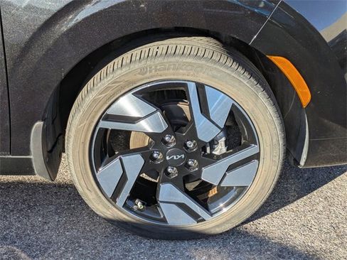 Used 2023 Kia Soul GT-Line image 9