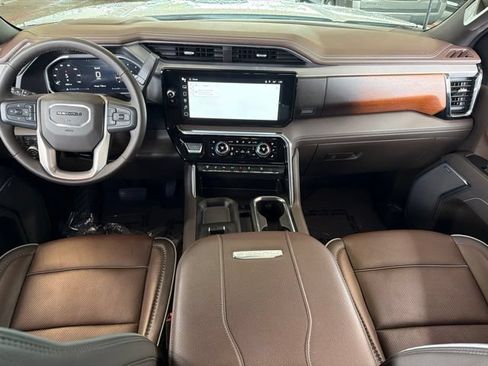 Used 2026 GMC Sierra 3500 Denali w/ Denali Reserve Package AWD/4WD image 19