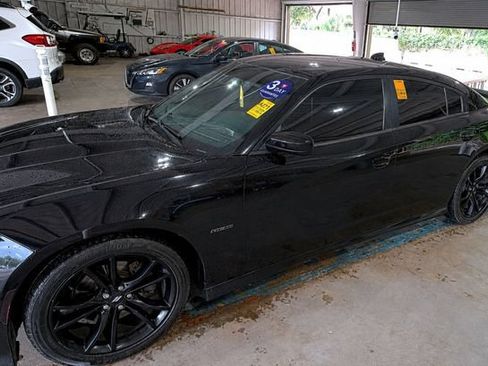 Used 2018 Dodge Charger R/T w/ Beats Audio Group RWD image 1