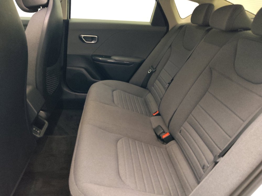 Used 2025 Kia K4 EX FWD image 18