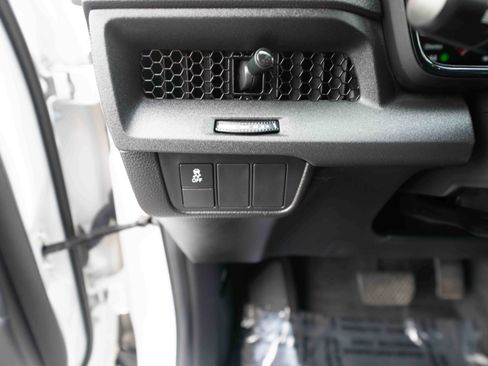 Used 2024 Honda CR-V EX image 11