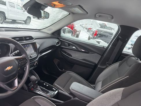 Used 2021 Chevrolet TrailBlazer LS image 24