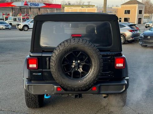 Used 2024 Jeep Wrangler Unlimited AWD/4WD image 6