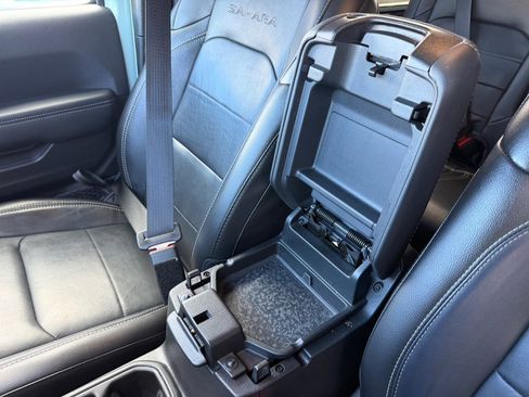 Used 2023 Jeep Wrangler Sahara image 30