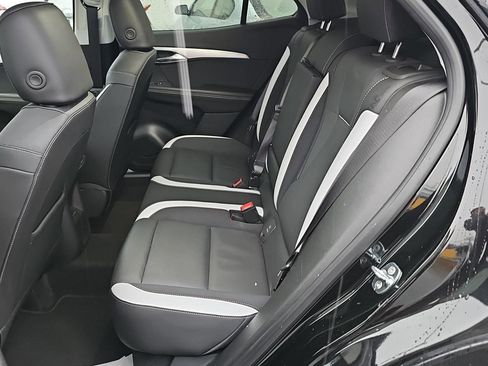 Used 2025 Buick Envision Sport Touring image 14