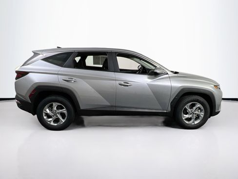 Used 2024 Hyundai Tucson SE AWD/4WD image 4