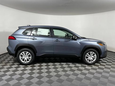 Certified 2026 Toyota Corolla Cross LE FWD image 4