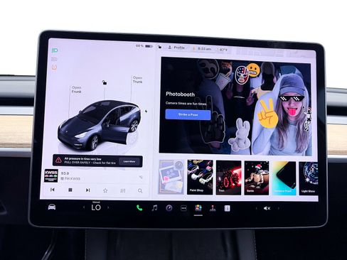 Used 2023 Tesla Model Y Long Range AWD/4WD image 28