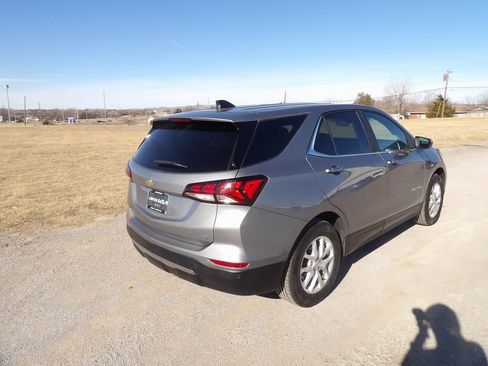 Used 2024 Chevrolet Equinox LT image 6