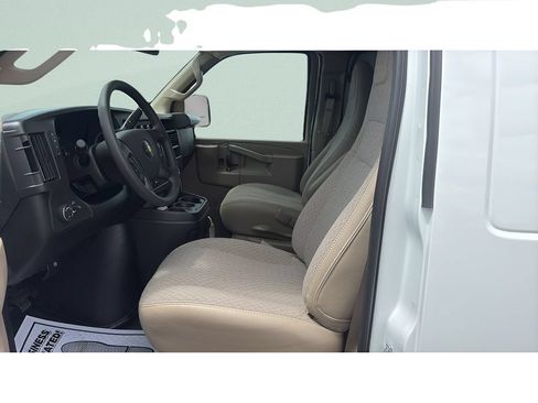New 2026 Chevrolet Express 2500 Extended w/ Driver Convenience Package RWD image 10