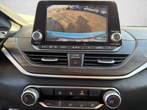 Used 2024 Nissan Altima 2.5 SV image 20