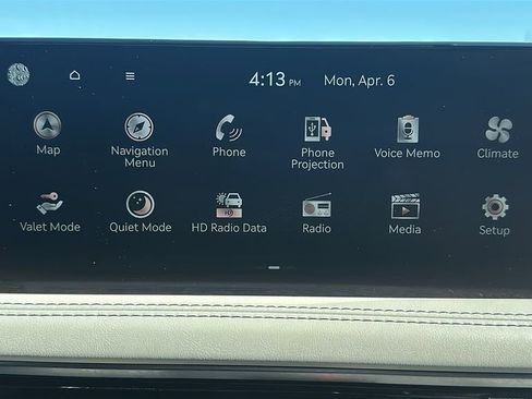 Used 2024 Genesis G70 2.5T image 24