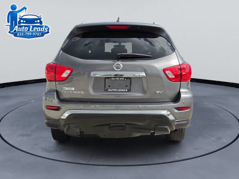 Used 2019 Nissan Pathfinder SV image 7