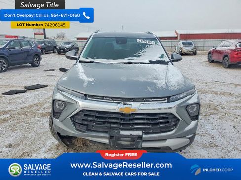 Used 2024 Chevrolet TrailBlazer LT w/ LT Cold Weather Package AWD/4WD image 7