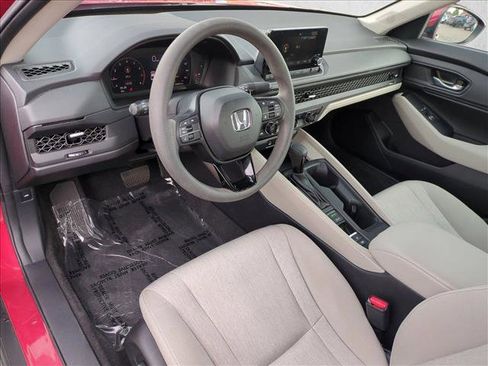 Used 2023 Honda Accord EX image 11